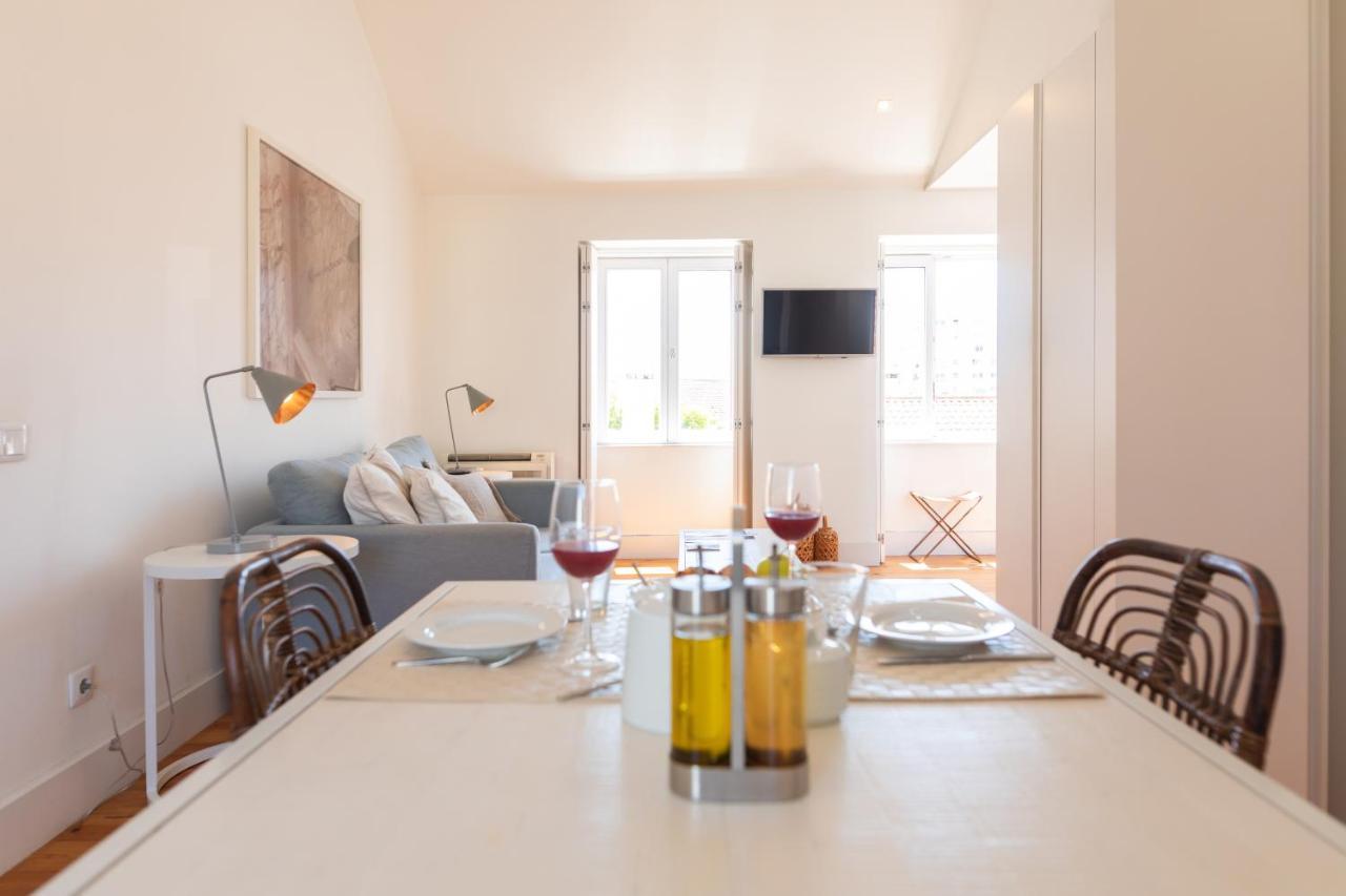 Lisbon Five Stars Apartments Combro 77 ภายนอก รูปภาพ