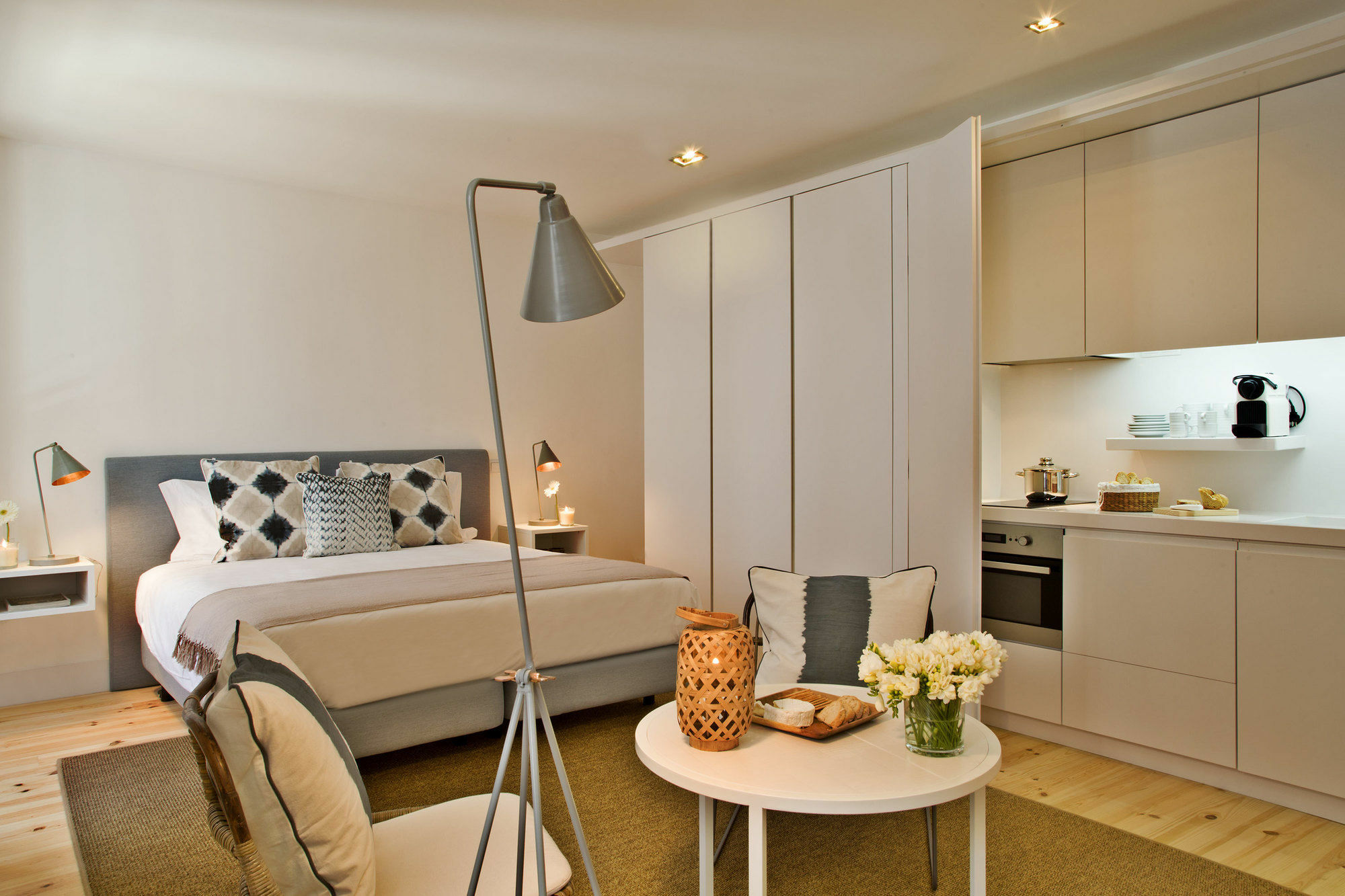 Lisbon Five Stars Apartments Combro 77 ภายนอก รูปภาพ